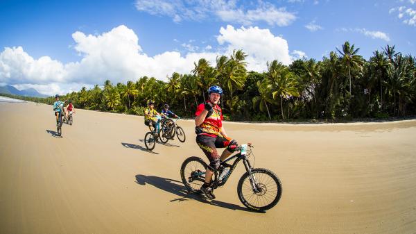 rider beach group happy2